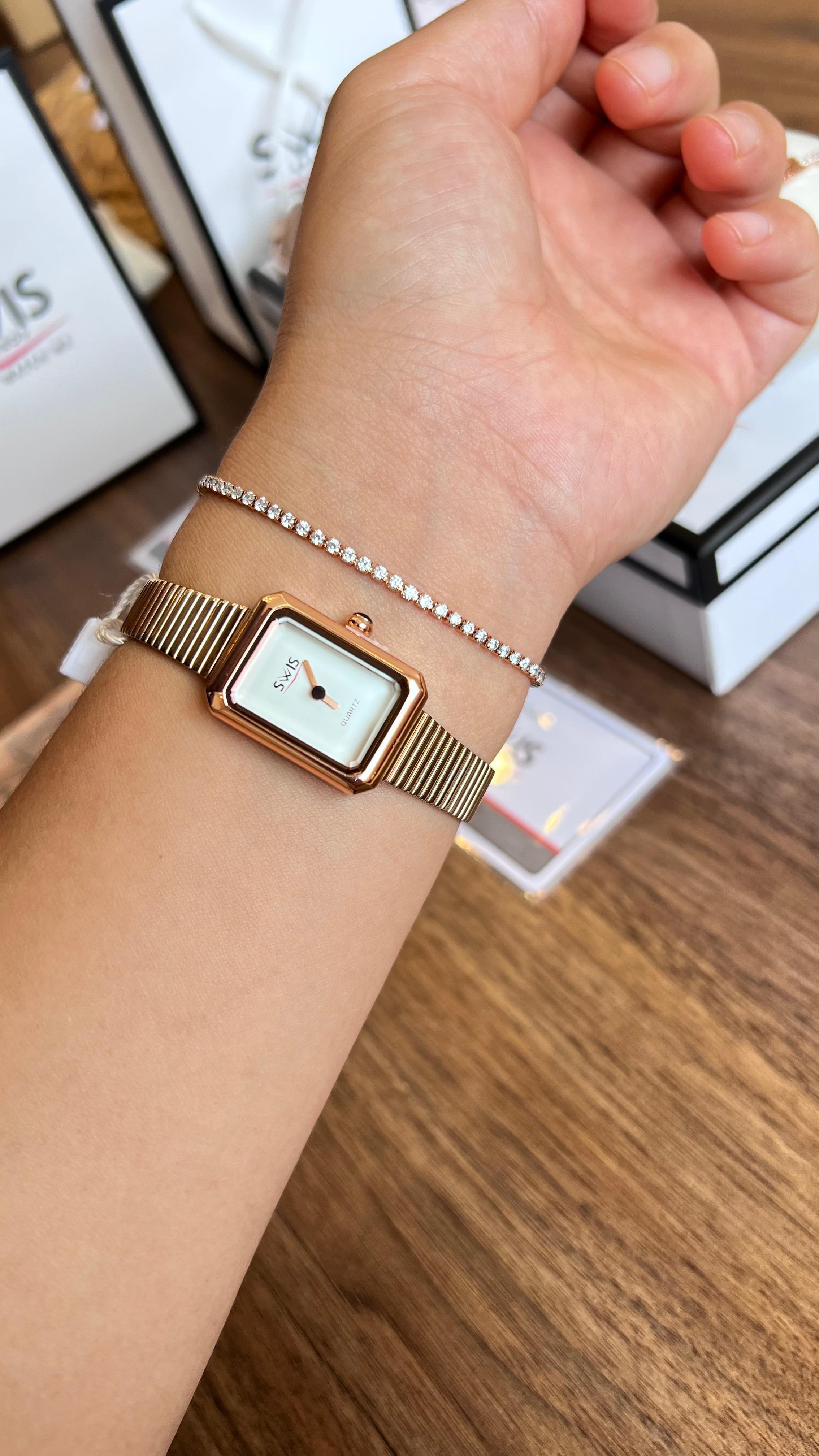 rose gold الشكل لثاني 