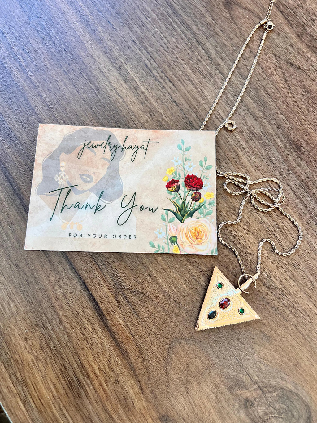 Collier Pendentif Triangle Berbère en Or Rose Talisman mystique