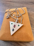 Collier Pendentif Triangle Berbère en Or Rose Talisman mystique