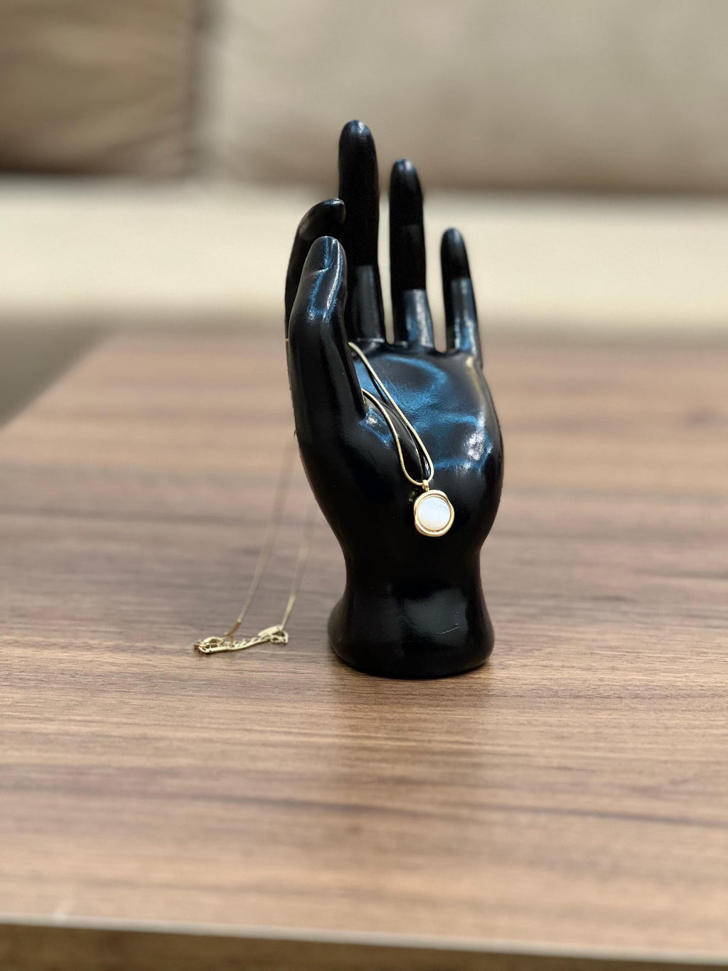 Collier Pendentif Nacre Blanche et Or